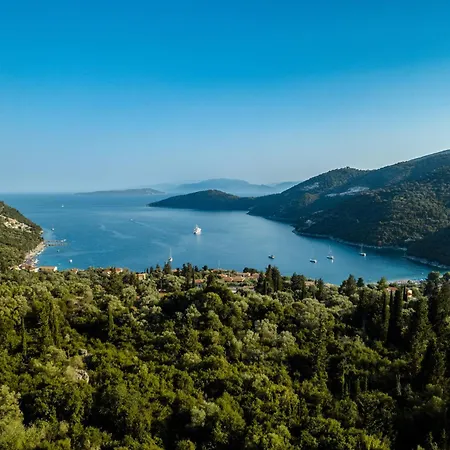 Irini's * Mikros Gialos