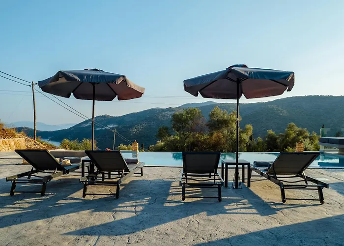 Villa Irini's Mikros Gialos